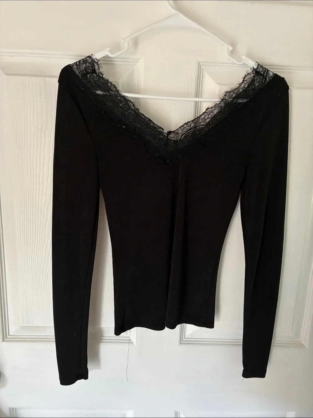 H&M Black Lace-Trim Long Sleeve V-Neck Top